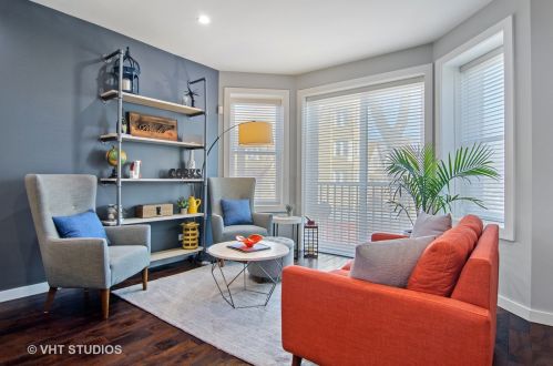 4130 Kimball Ave, Chicago, IL 60618-2308