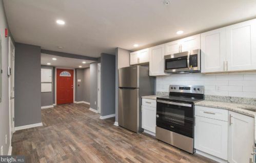 207 49 St, Philadelphia PA 19143-4444 exterior