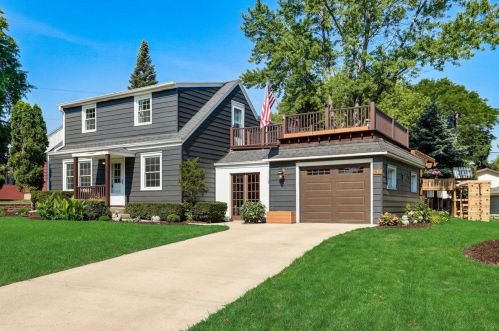 2823 111th St, Milwaukee, WI 53227-3020