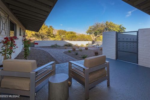 4917 Camino Arenosa, Tucson AZ  85718-6220 exterior