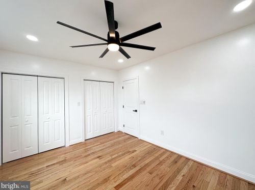 5217 New Hampshire Ave, Washington DC 20011-7920 exterior