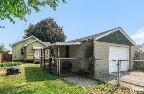 532 9 St, Mishawaka IN 46544-4917 exterior