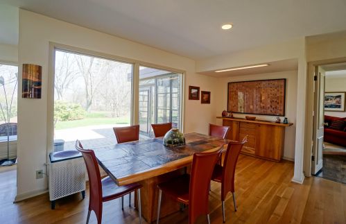 9355 Thrush Ln, Milwaukee WI 53217-1375 exterior