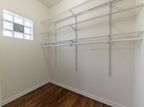 2543 Lotus Ave, Chicago IL 60641-3224 exterior