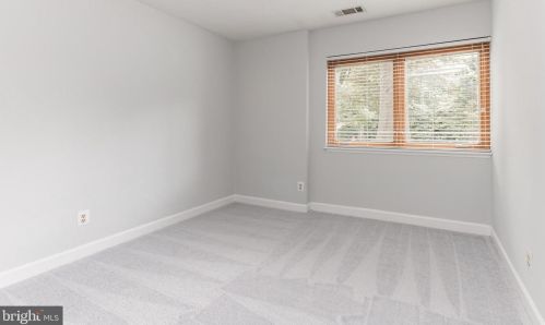 1633 Westwind Way, Mc Lean VA 22102-1604 exterior