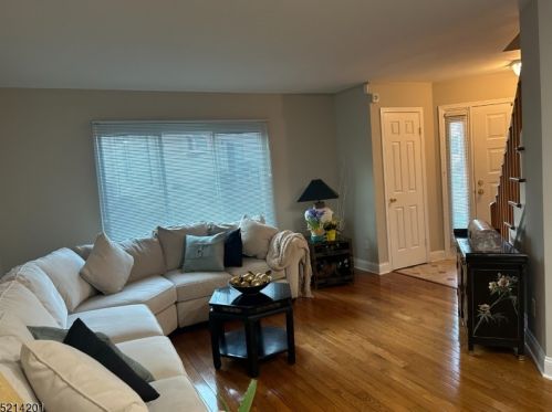 3302 Park Pl, Springfield NJ  07081-3504 exterior