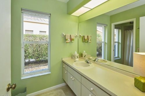 279 Monterey Dr, Naples FL 34119-4624 exterior