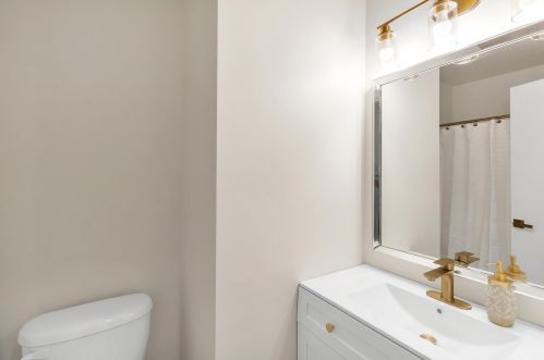 6422 Meadowview Ave, Kalamazoo MI  49048-9448 exterior