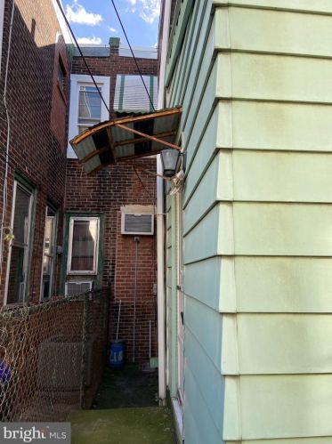 2812 Cedar St, Philadelphia PA 19134-4449 exterior