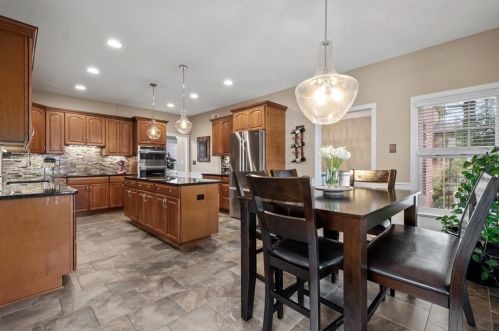 2419 Orchard Dr, Pittsburgh PA  15241-2542 exterior