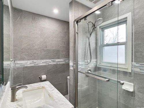 179 Mineola Ave, Valley Stream NY 11580-5804 exterior