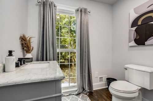 2933 Margaret Mitchell Ct, Atlanta GA 30327-1614 exterior