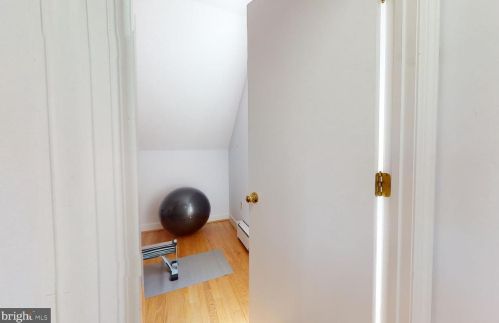 3633 Fulton St, Washington DC  20007-1452 exterior