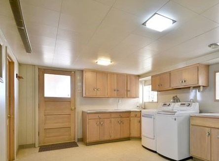 7637 Fullerton Ave, Chicago IL 60707-2554 exterior