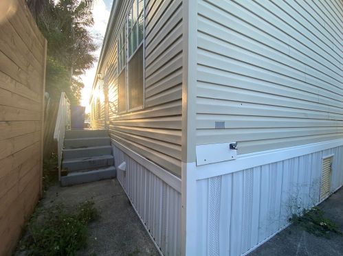 8956 Oak St, Boynton Beach FL 33436-2333 exterior