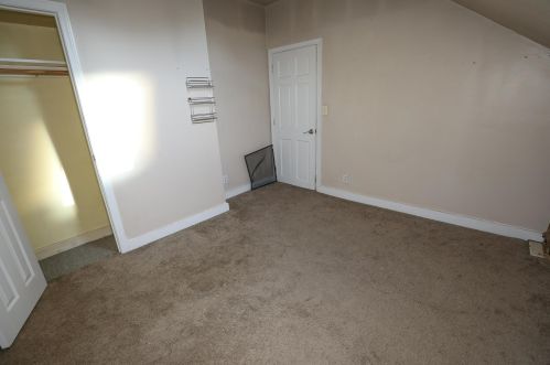 38 4 St, Dover NH 03820-2985 exterior