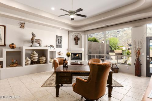 6185 Avenida De Chaparron, Tucson AZ  85750-1244 exterior