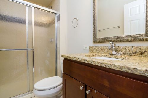 6501 Claremont Ave, Chicago, IL 60645-5415