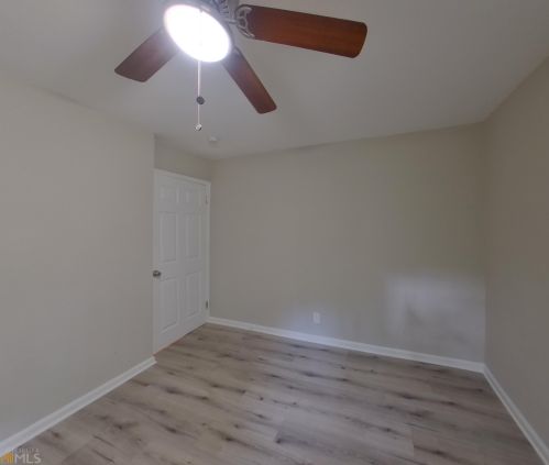 2480 County Line Rd, Atlanta GA  30331-6545 exterior