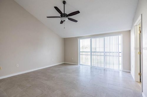 9509 Citrus Glen Pl, Tampa FL 33618-4018 exterior