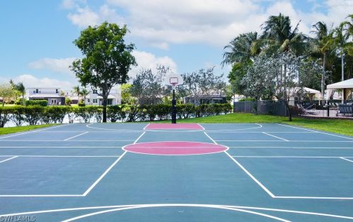 6506 Monterey Pt, Naples FL 34105-5056 exterior