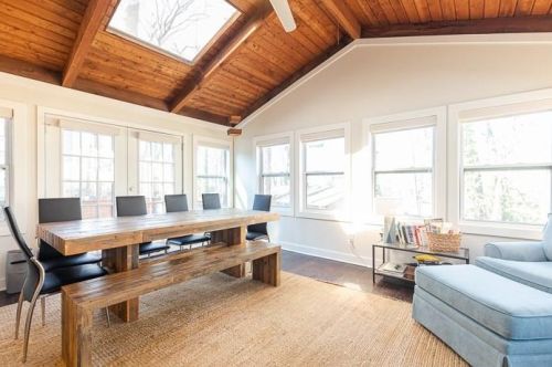 4084 Longview Dr, Atlanta GA 30341-1564 exterior