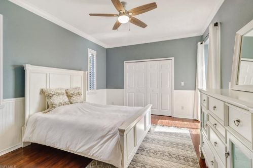 3721 Ashley Ct, Naples FL 34116-7327 exterior