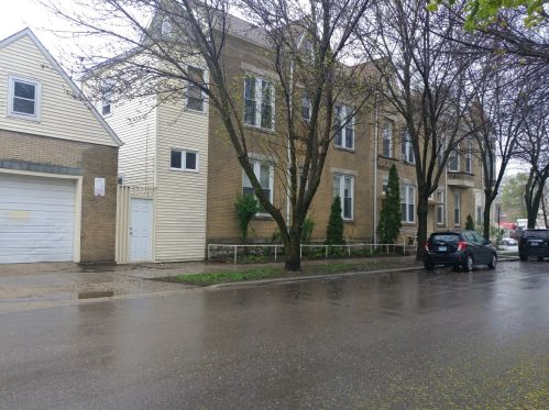 4801 Ada St, Chicago IL 60609-5919 exterior