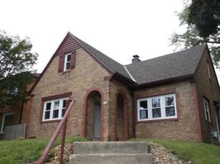 2777 57, Milwaukee WI  53218-3226 exterior