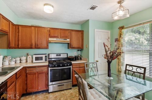 135 Kimberly Crk Pl, Atlanta GA 30349-8437 exterior