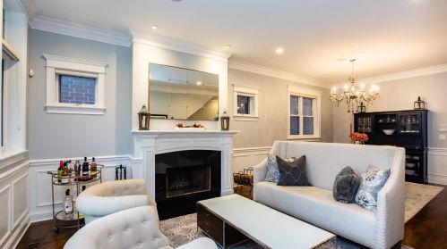 2521 Southport Ave, Chicago, IL 60614-2124