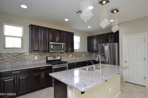 270 Scott Dr, Chandler AZ  85225 exterior