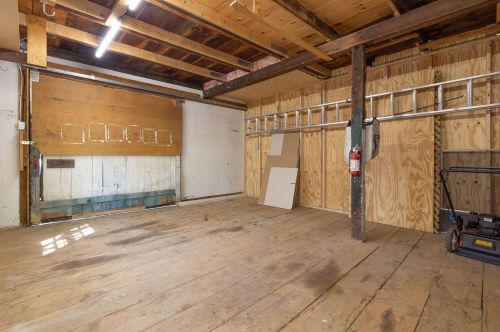 9 Arch St, Dover NH 03820-3627 exterior