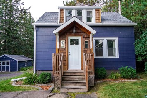 2846 Hutchinson Rd, Duluth MN 55811-2876 exterior