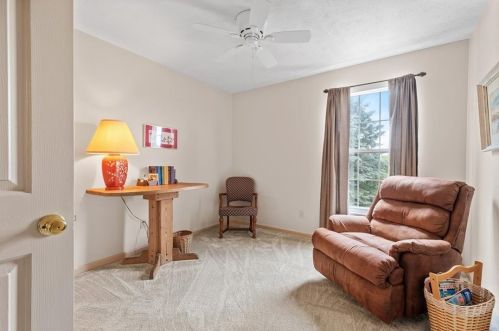 526 Leland Dr, Pittsburgh PA 15236-2758 exterior