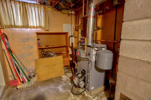 1145 Cp St, Ely MN 55731-1208 exterior