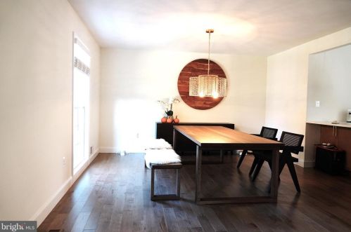 941 Kimberwicke Rd, Mc Lean VA  22102-1307 exterior