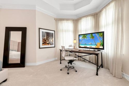 1308 Little Blue Heron Ct, Naples FL 34108-3311 exterior