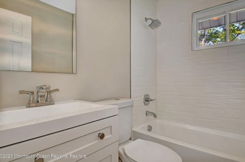 13 Monterey Dr, Hazlet NJ  07730-2143 exterior