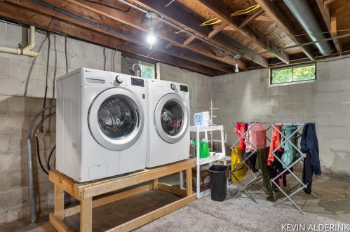 5482 Ravine Rd, Kalamazoo MI 49009-9002 exterior