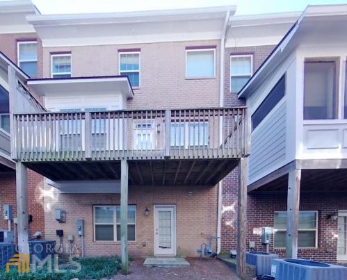 2765 Durham Dr, Atlanta GA  30319-3673 exterior