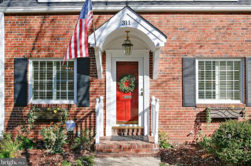 311 Kentucky Ave, Alexandria, VA 22305-1739