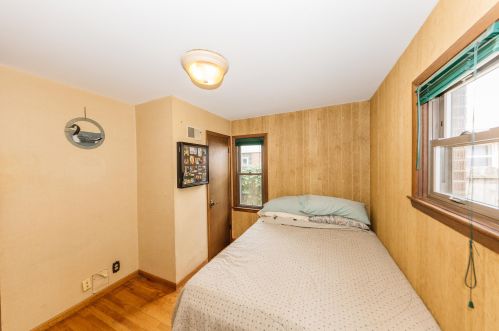 8930 Lincoln Ave, Milwaukee WI 53207-1711 exterior