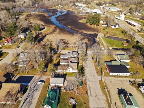 111 Clark St, Marion MI 49665-9268 exterior