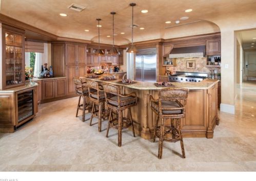 990 Admiralty Parade, Naples FL 34102-7873 exterior