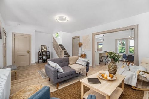 4344 Ludwick St, Pittsburgh PA 15217-3005 exterior