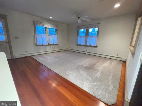 131 Marne Ave, Tavistock NJ 08033-1443 exterior