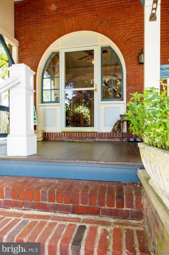 1 West St, Media PA 19063-2614 exterior