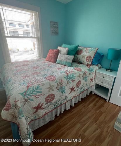 118 Chadwick Way, Lavallette NJ  08735-1707 exterior