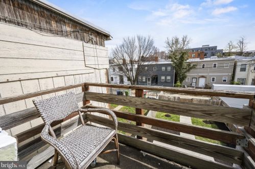 1423 Holbrook St, Washington DC 20002-2908 exterior